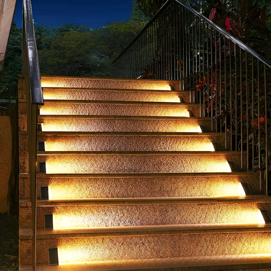 2 Stuks Driehoekige Zonne-energie Stapverlichting Waterdichte LED Buiten Tuinverlichting