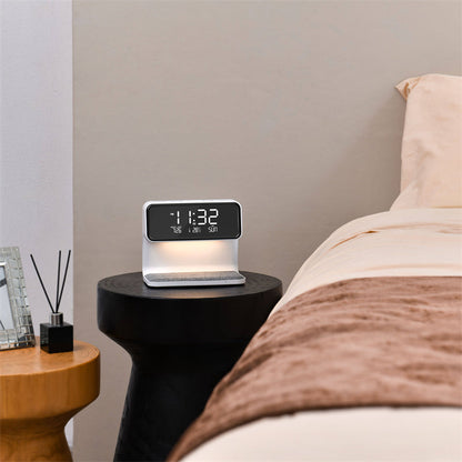 3-in-1 bedlamp met draadloze oplader en wekker