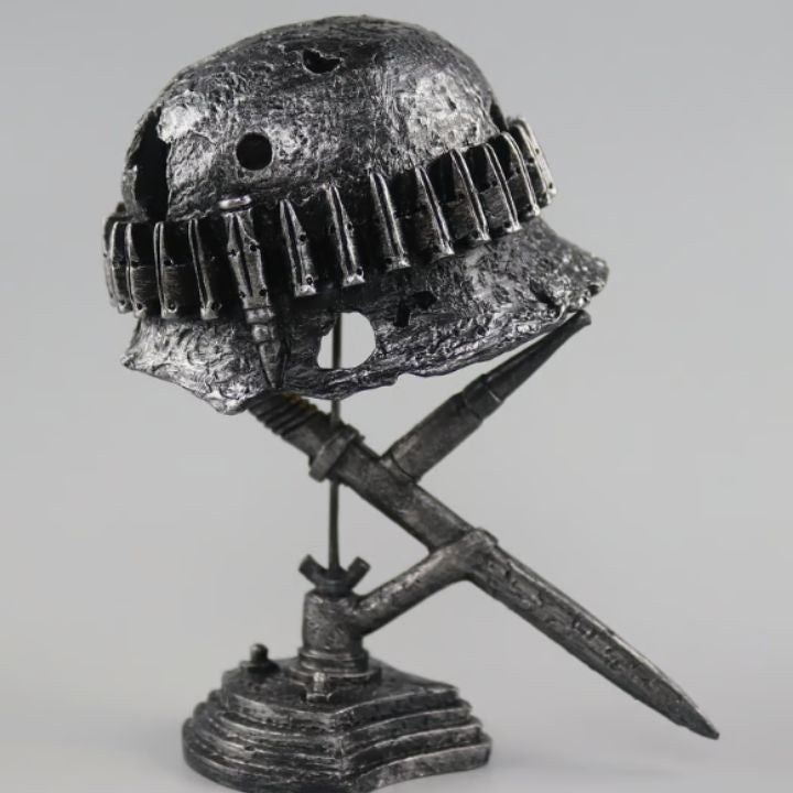 AntiqueLume vintage stalen helm tafellamp
