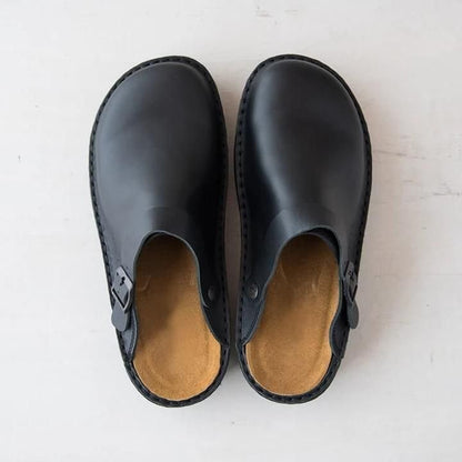 Berken heren leren slippers met verstelbare band en zachte voetbed