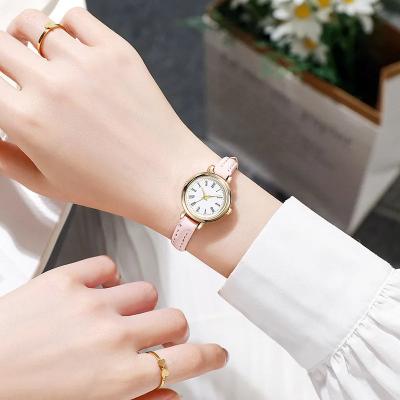 Billie Elegante Gouden Dameshorloge met Romeinse Cijfers