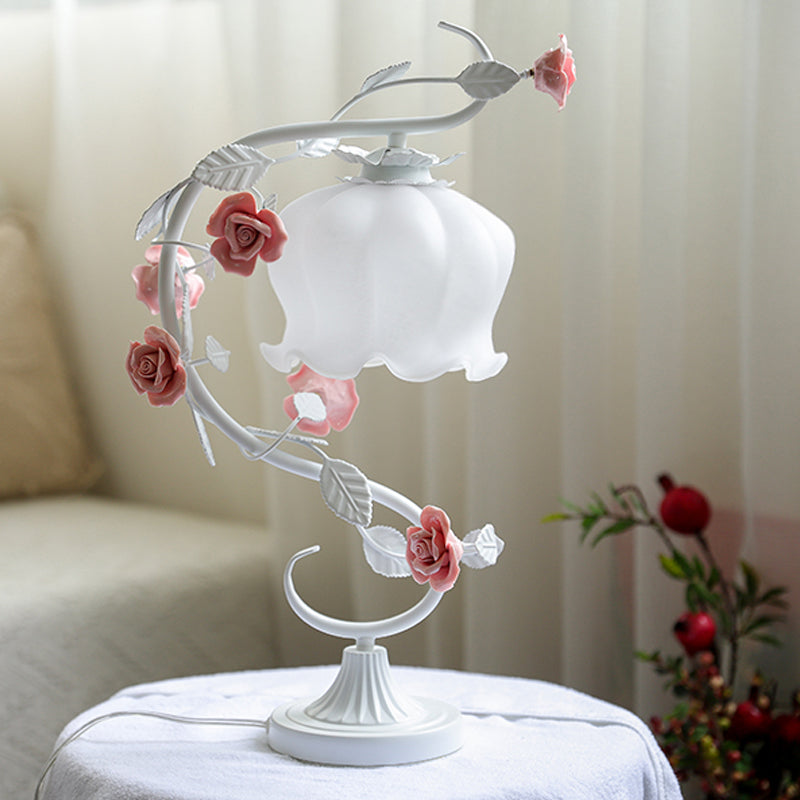 BlossomGlow rozenlamp elegante sfeervolle tafellamp