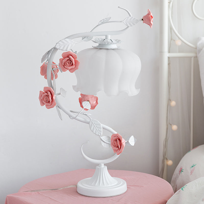 BlossomGlow rozenlamp elegante sfeervolle tafellamp