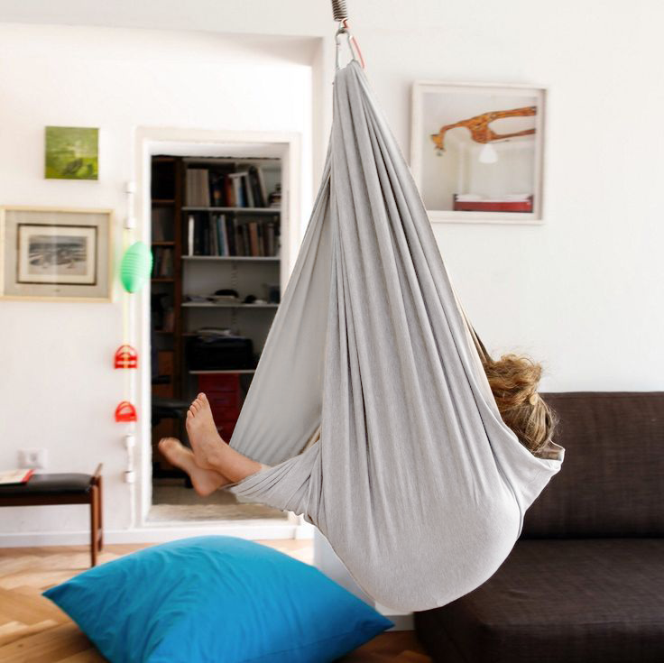 CalmGlide kindersensorische schommel binnen therapeutische hangmat