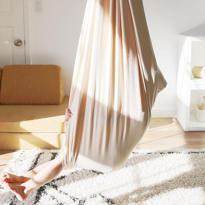 CalmGlide kindersensorische schommel binnen therapeutische hangmat