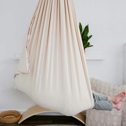 CalmGlide kindersensorische schommel binnen therapeutische hangmat