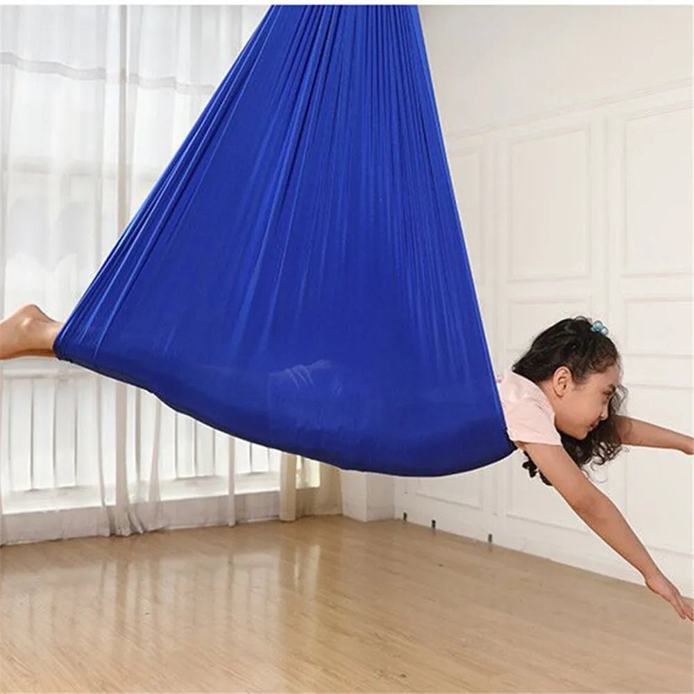 CalmGlide kindersensorische schommel binnen therapeutische hangmat