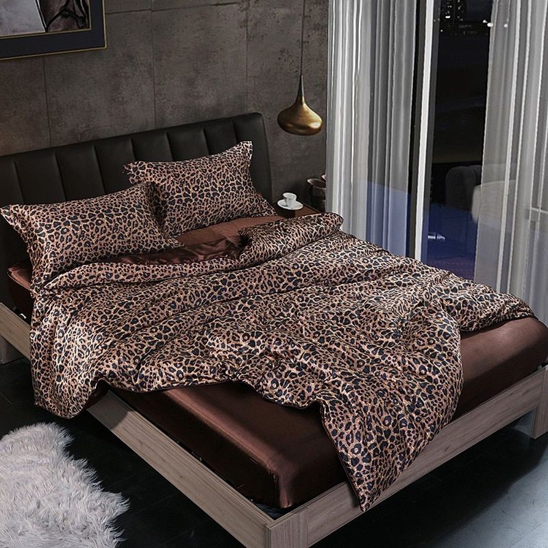 Elegante satijnen zijden beddengoed set luxe zachte lakens