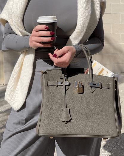 Leren handtas voor dames met verstelbare riem en ruim ontwerp