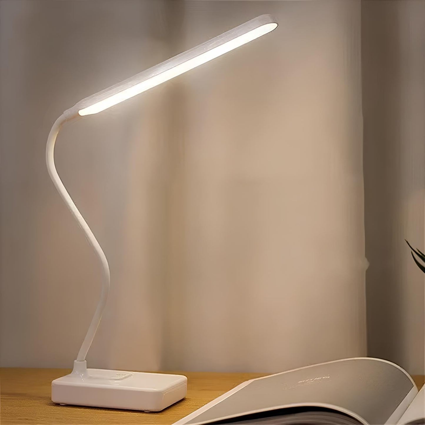 LumoFlex Verstelbare Bureaulamp met Flexibele Nek