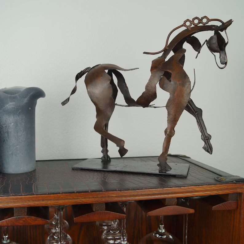 MareMetal Handgemaakte Metalen Paardensculptuur Decoratief Kunstwerk