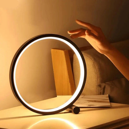 Minimalistische LED ring bureaulamp met touch dimmer en warm licht