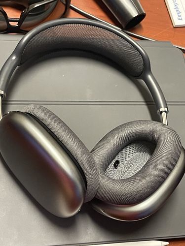 Ruisonderdrukkende draadloze koptelefoon met comfortabel over-ear ontwerp