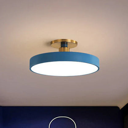 Nordic Glow LED plafondlamp met minimalistisch rond ontwerp en zacht sfeerverlichting