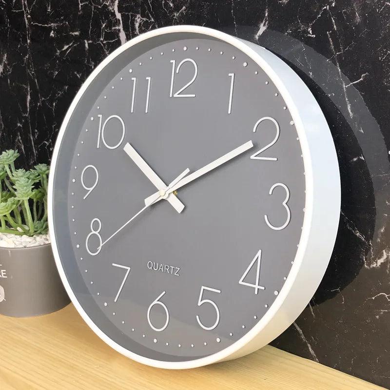 Stille niet-tikkende wandklok modern minimalistisch 30cm
