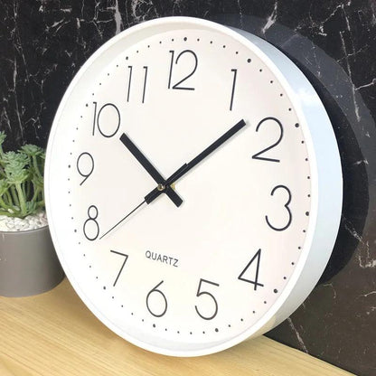 Stille niet-tikkende wandklok modern minimalistisch 30cm