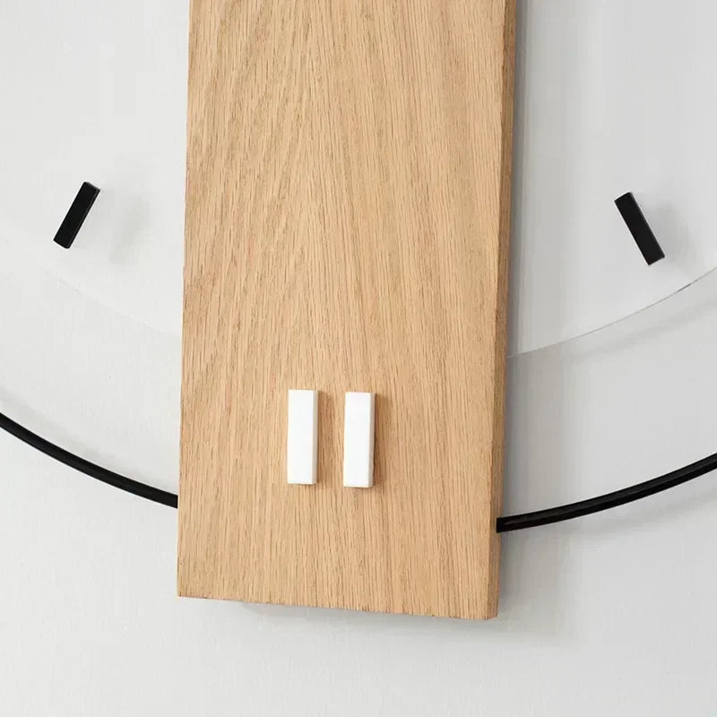 SilentOak minimalistische houten wandklok stil modern ontwerp