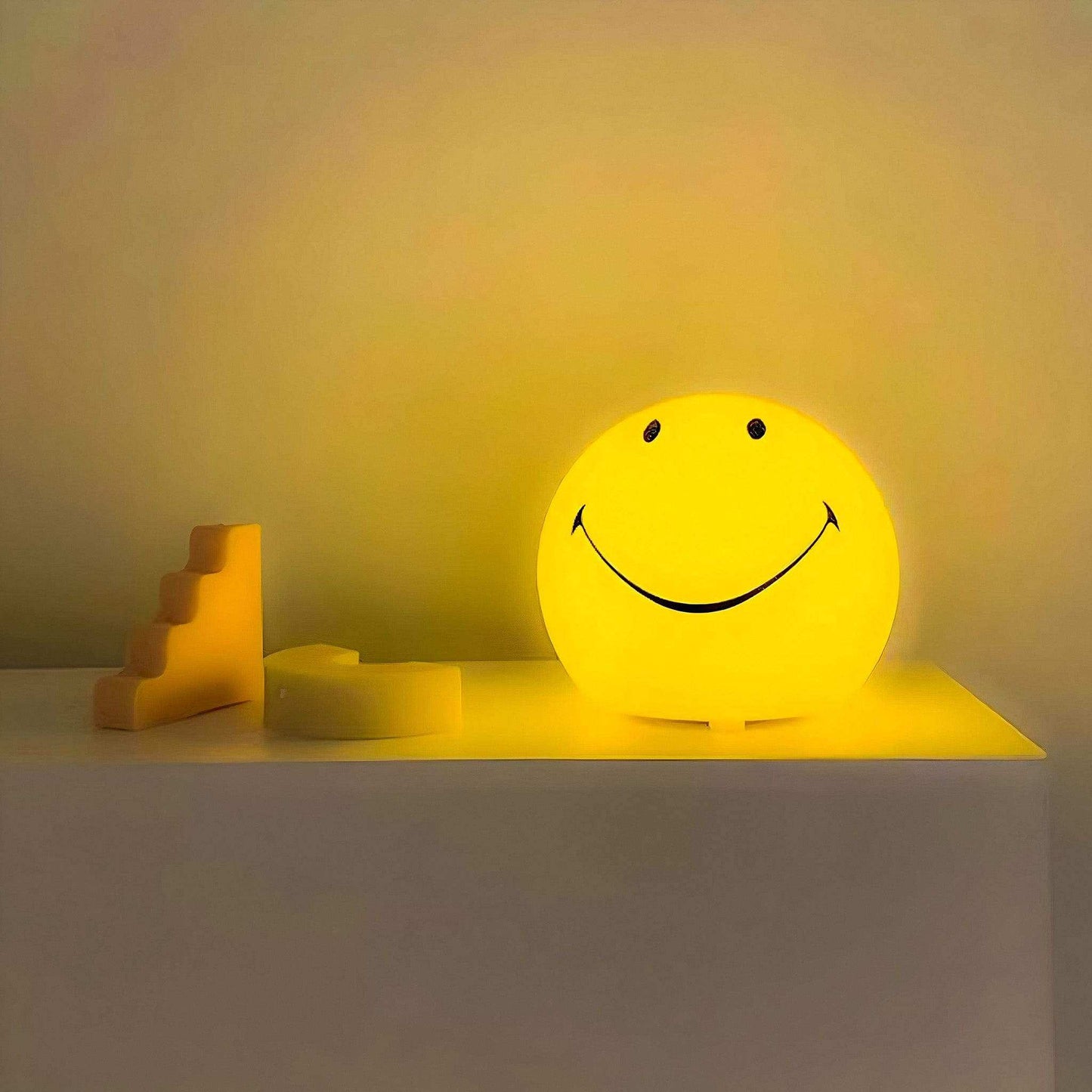 SmileyGlow dimbare LED-nachtlamp met warm sfeerverlichting