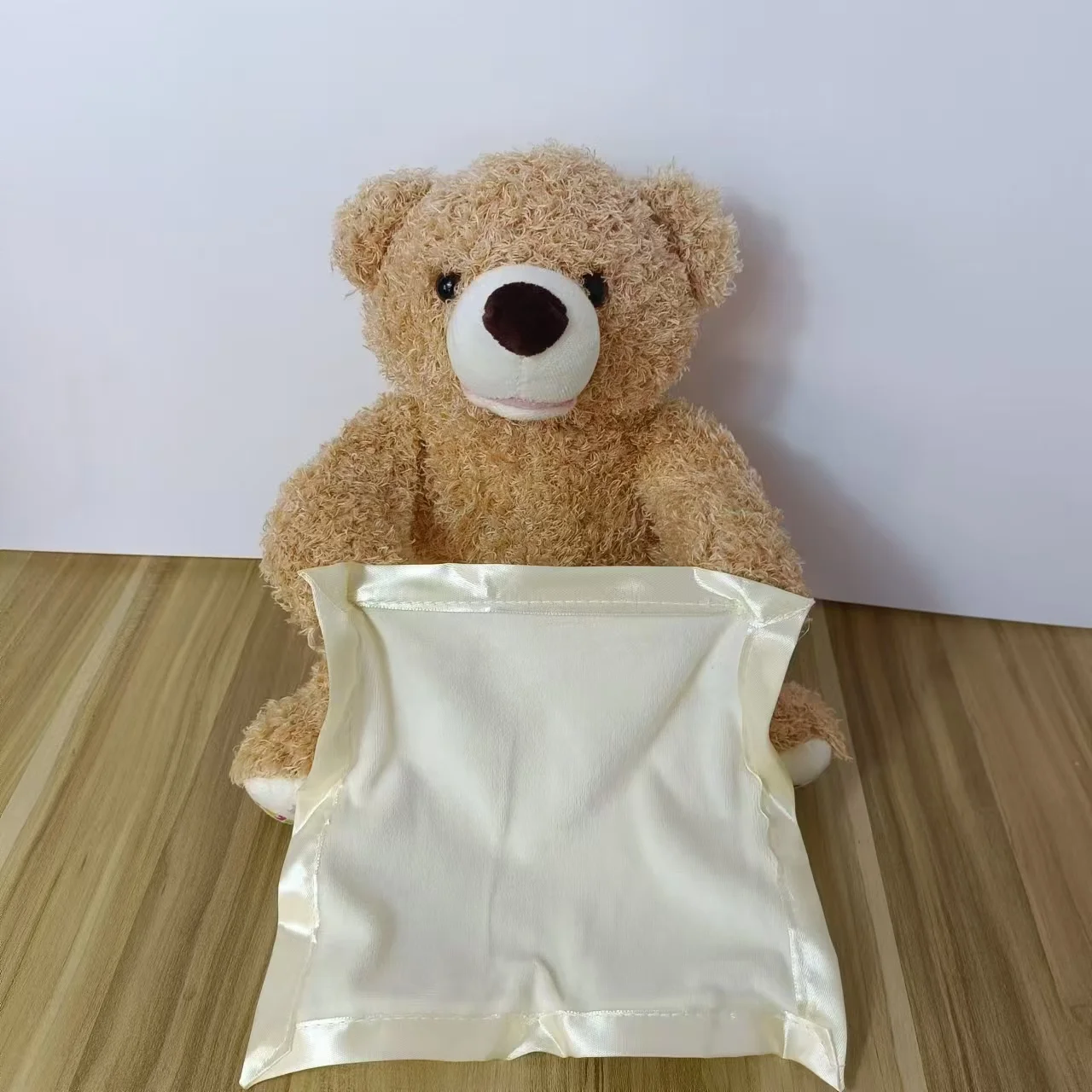 SnuggleBuddy Peek a Boo Beer Interactief Pratend Pluche Speelgoed voor Baby’s en Peuters