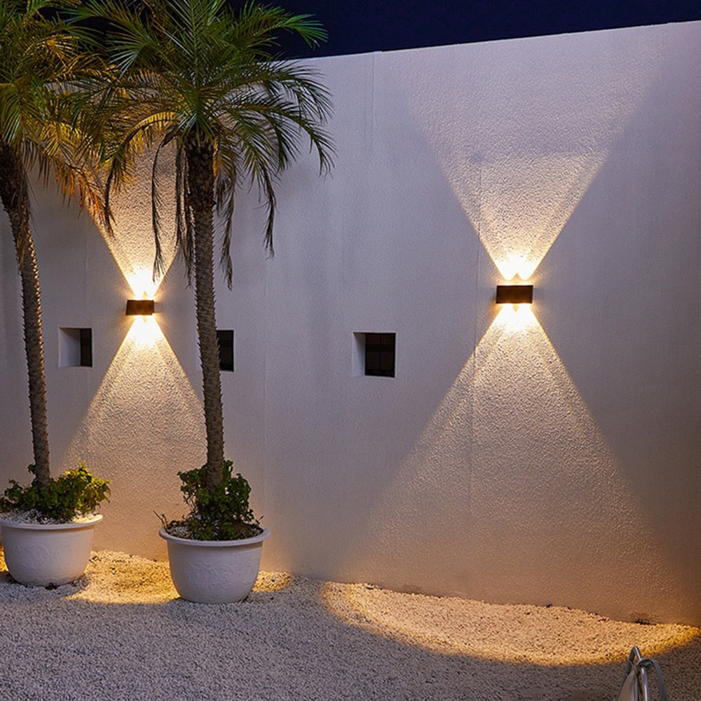 Zonne-LED buitenmuurverlichting waterdichte energiebesparende tuinlamp