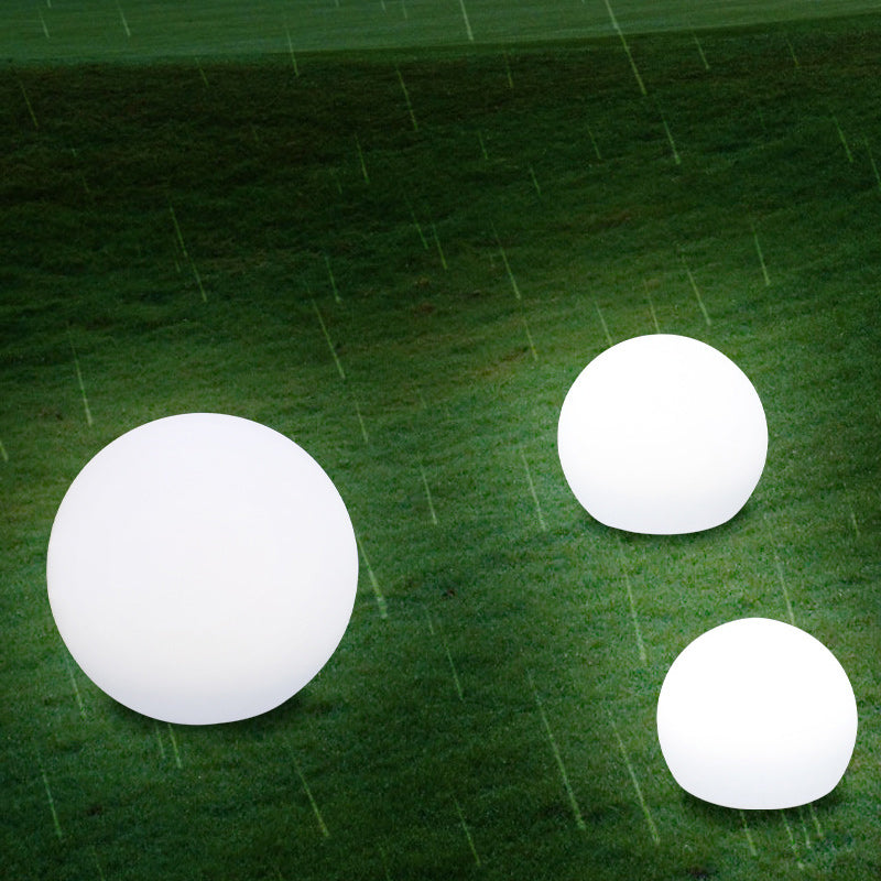 Zonnebol buitenlamp met warme LED-gloed voor tuin, terras en pad