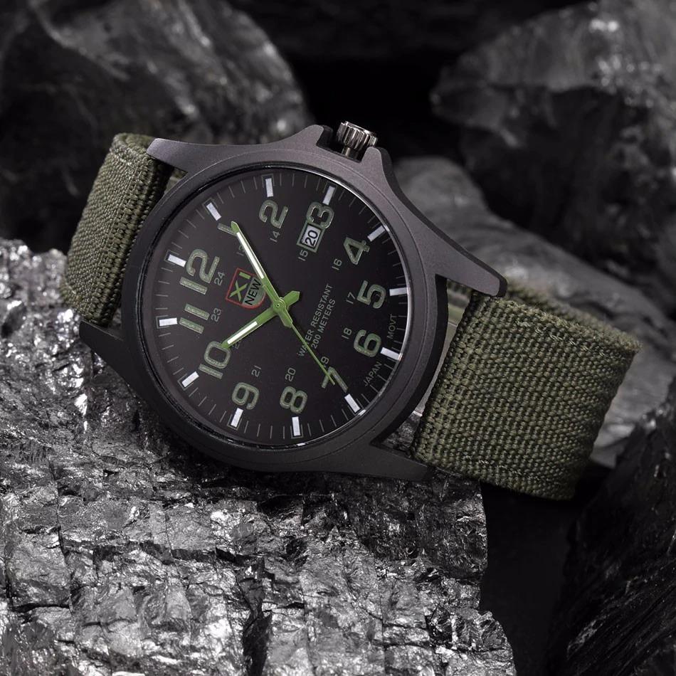 Tactisch militair horloge met waterdicht ontwerp en duurzame prestaties buiten