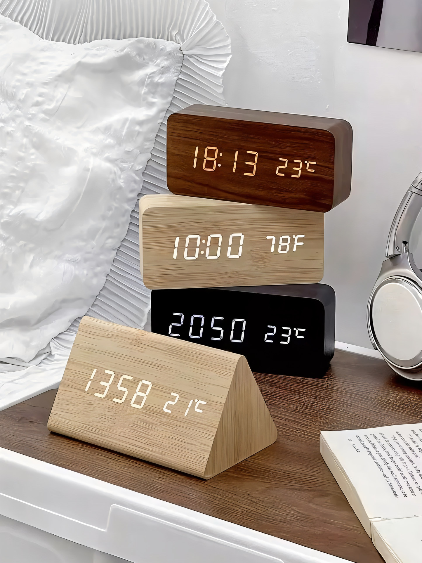 WakeyCue houten LED wekker met temperatuur- en vochtigheidsweergave