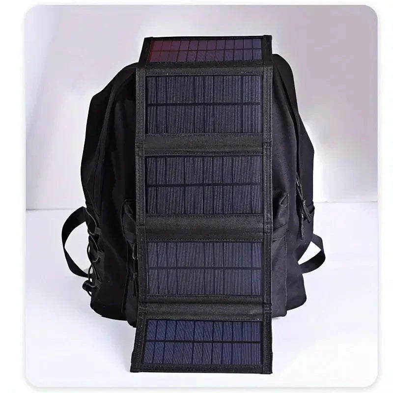 Wildaro – Foldable Solar Panel with 12W Output and USB Charging Port