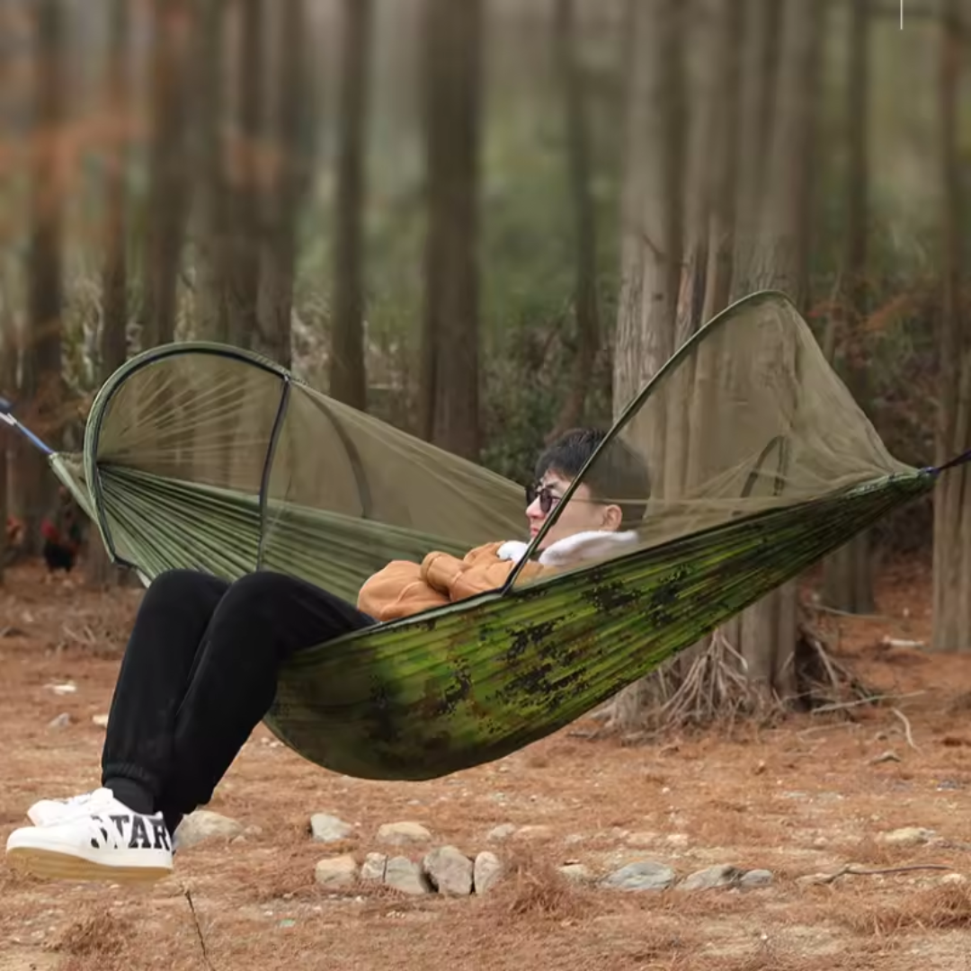 Wildaro – Lightweight Hammock with Integrated Mosquito Net for Outdoor Use