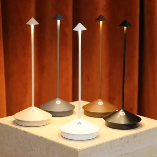 Draadloze LED-tafellamp met oplaadbare batterij en modern design