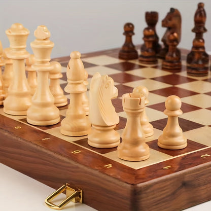 Houten schaakset met stukken van massief hout voor klassiek en competitief spel